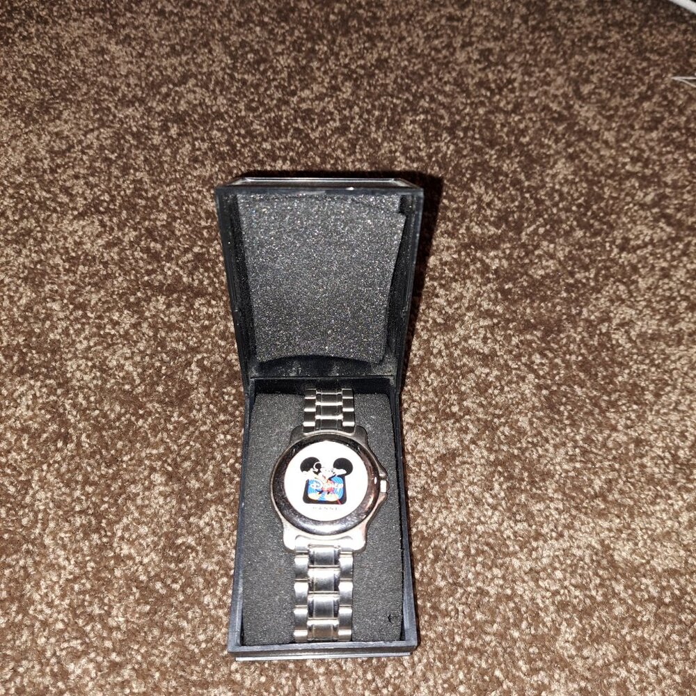 Vintage 1990's Disney Channel Mickey Mouse Watch-Unisex - Picture 9 of 9